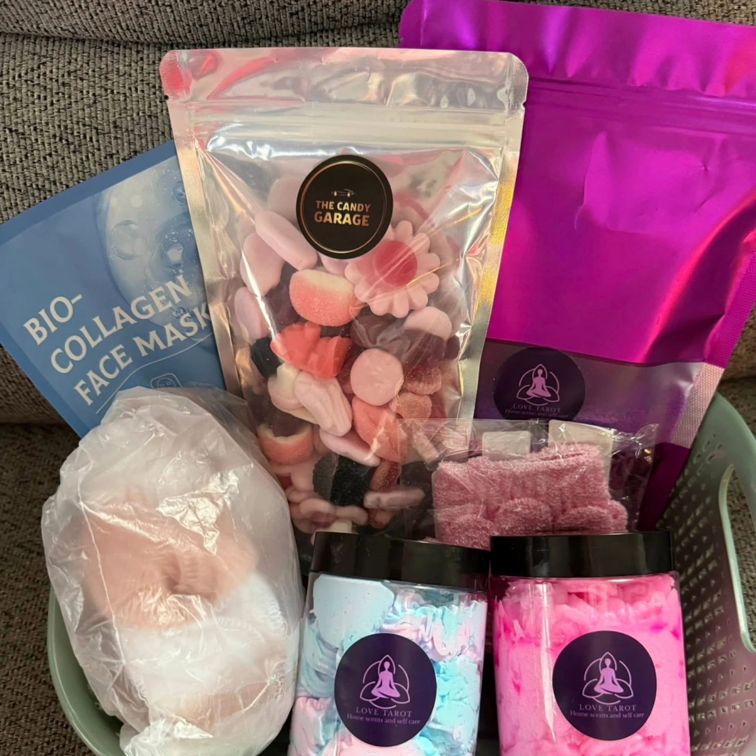 Pamper hamper medium